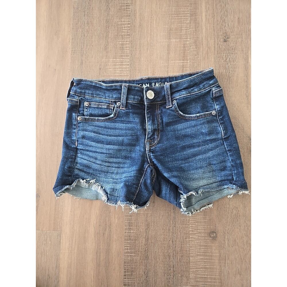 American Eagle size 2 super stretch shortie jean shorts